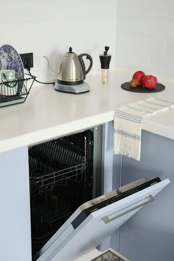 Common Causes of Dishwasher Odor and How to Remove It